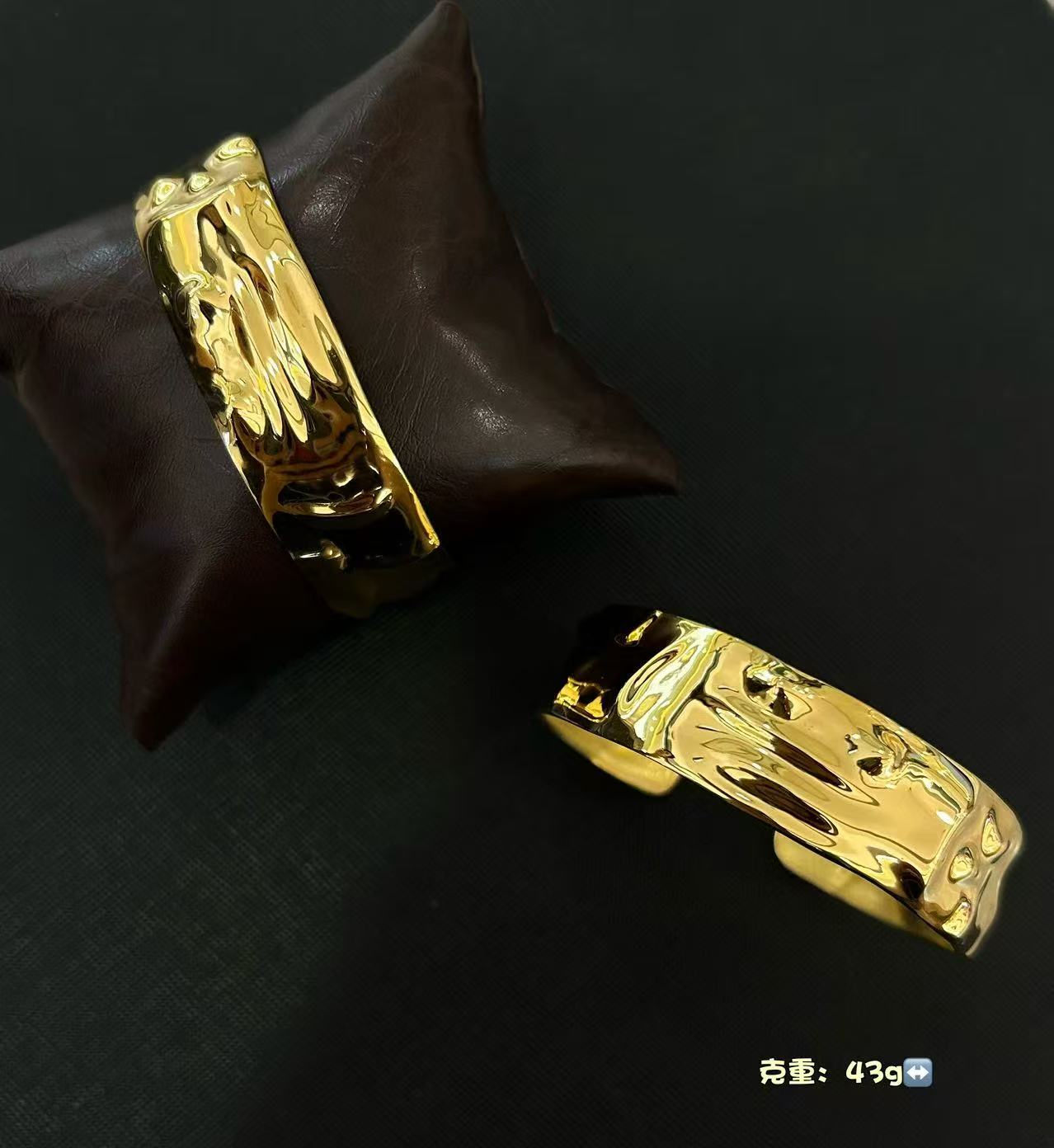 生世福黄金手镯产品实拍